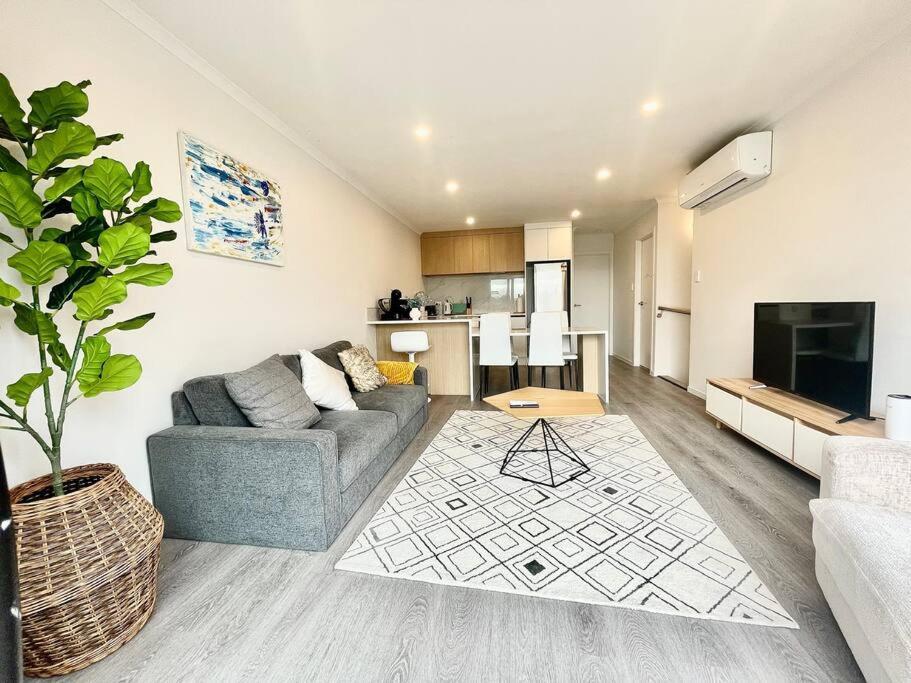 Apartment New 3 Bedroom Townhouse U4 Hamilton