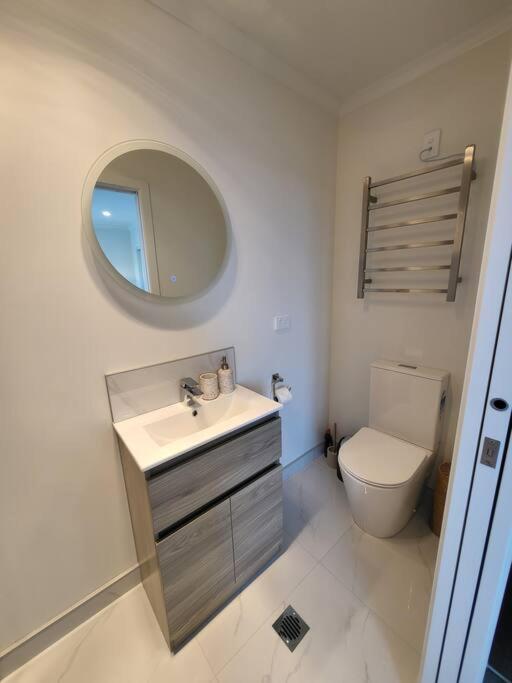 New 3 Bedroom Townhouse U4 Hamilton